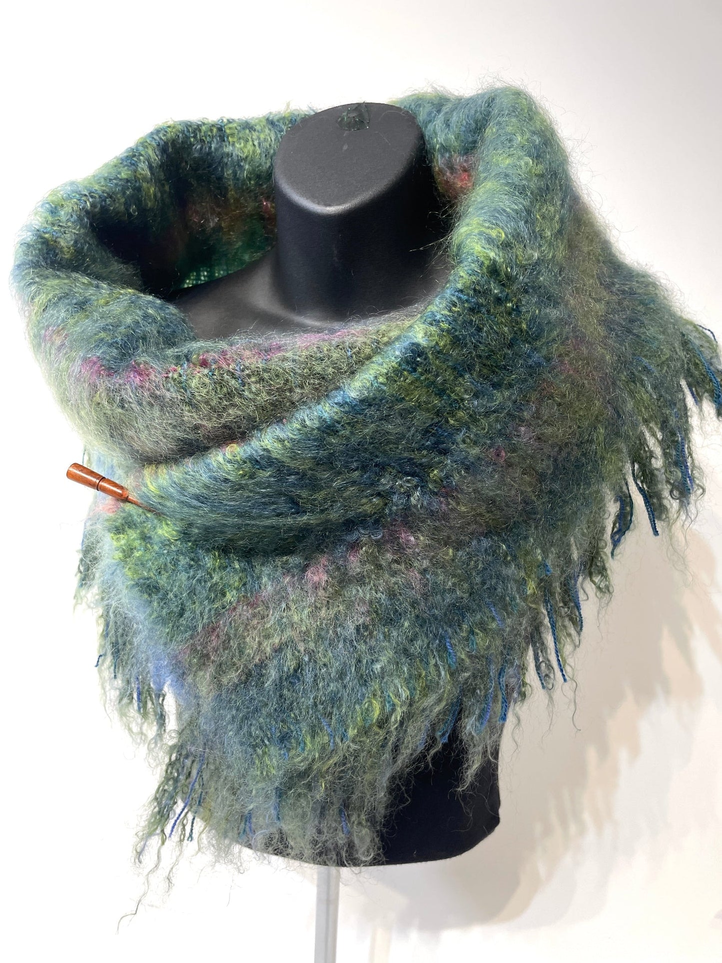 Pinned Collar